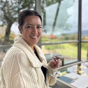 Meet your Posher, Suzanne